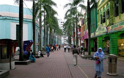 马来西亚留学优势介绍(图1) timg (30).jpg